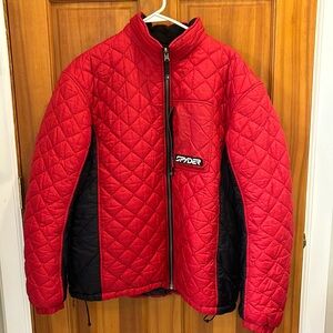 Men’s ski jacket.